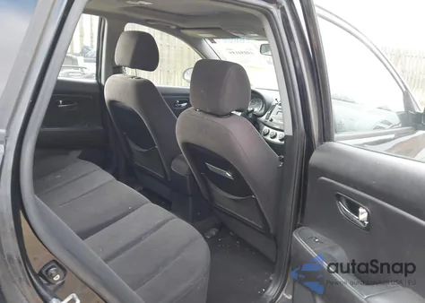 2010 Hyundai Elantra Se z USA, uszkodzony, nr VIN KMHDU4AD3AU872872